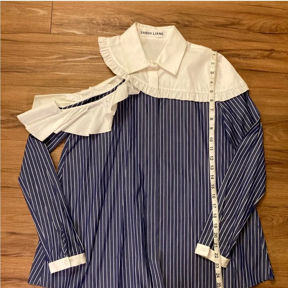 Sandy Liang contemporary pinstripe blouse! - Picture 1 of 3